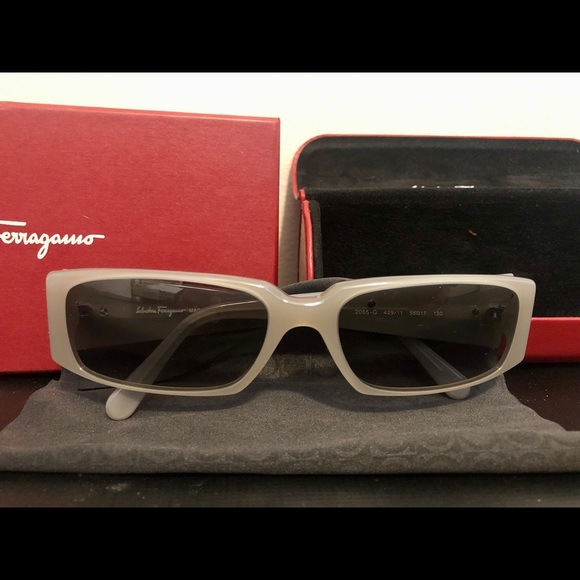 Salvatore Ferragamo Maharani Crystal Embellished - Picture 3 of 6